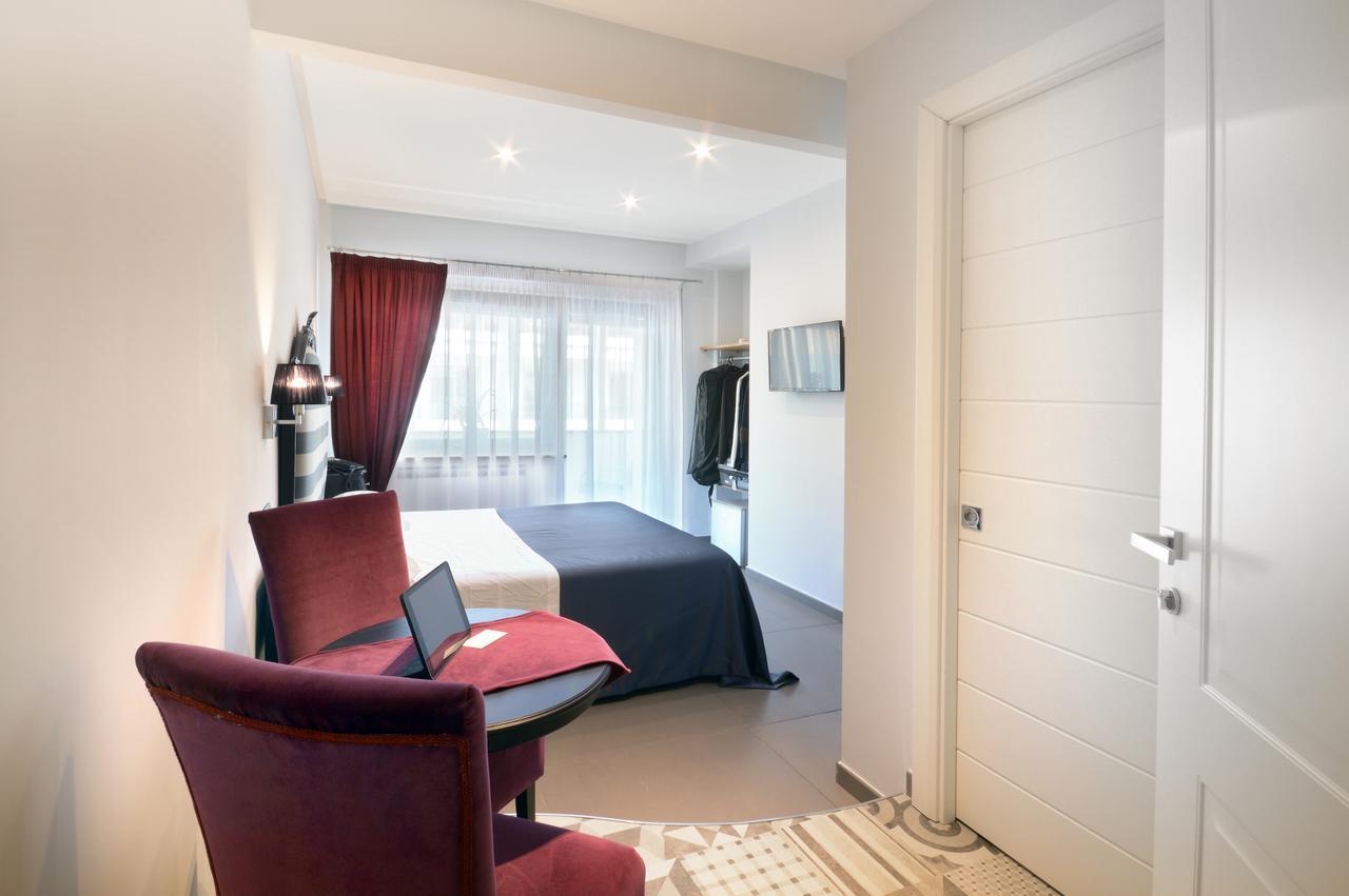 Barbarella Suite Neapel Exteriör bild